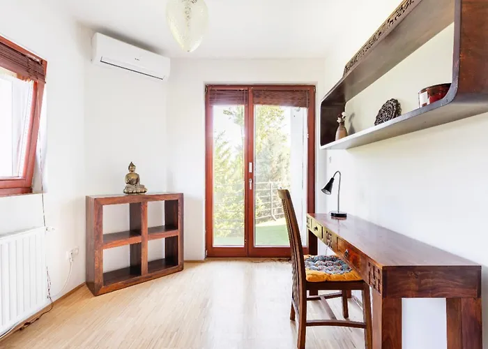 Maharaja Mountain Palace With Free Privat Parking And Garden Apartament *