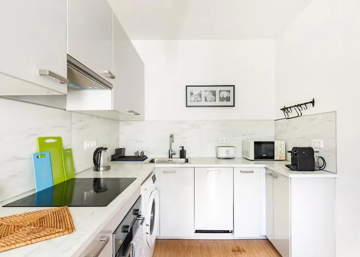 Maharaja Mountain Palace With Free Privat Parking And Garden Budapesta