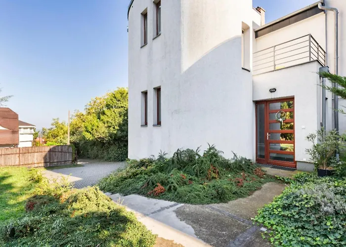 Maharaja Mountain Palace With Free Privat Parking And Garden Apartament *