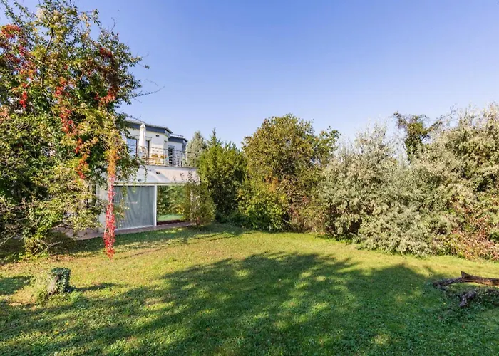 Maharaja Mountain Palace With Free Privat Parking And Garden Budapesta