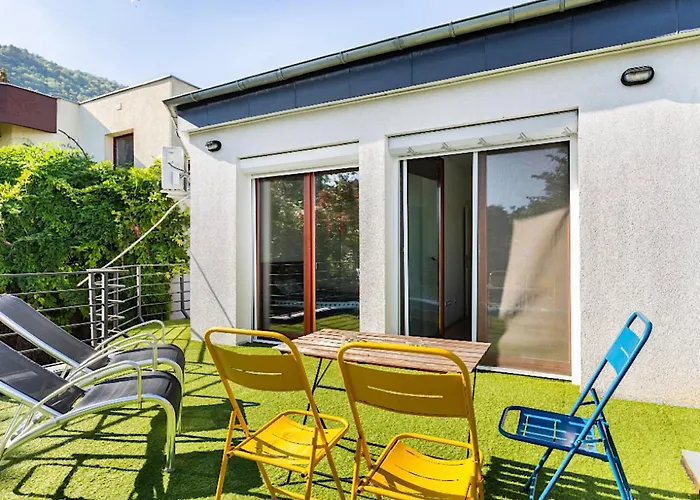 Maharaja Mountain Palace With Free Privat Parking And Garden *