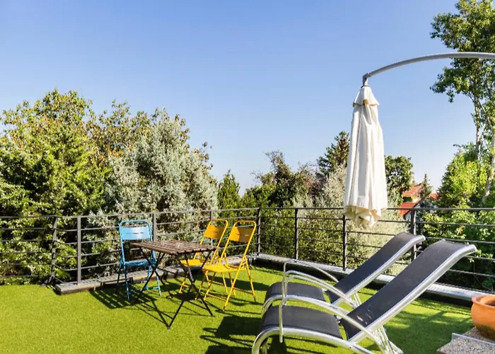 Maharaja Mountain Palace With Free Privat Parking And Garden Apartament *