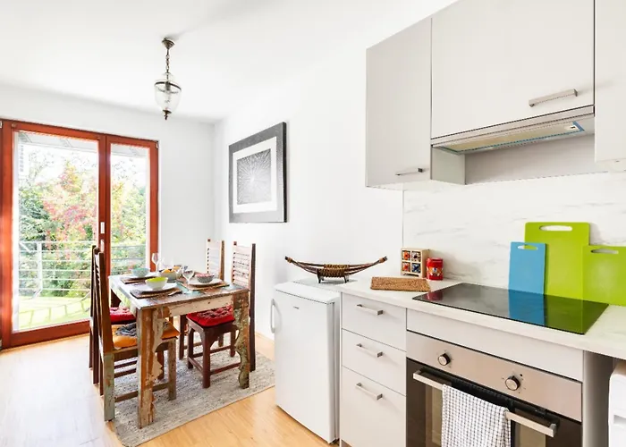 Maharaja Mountain Palace With Free Privat Parking And Garden Apartament Budapesta