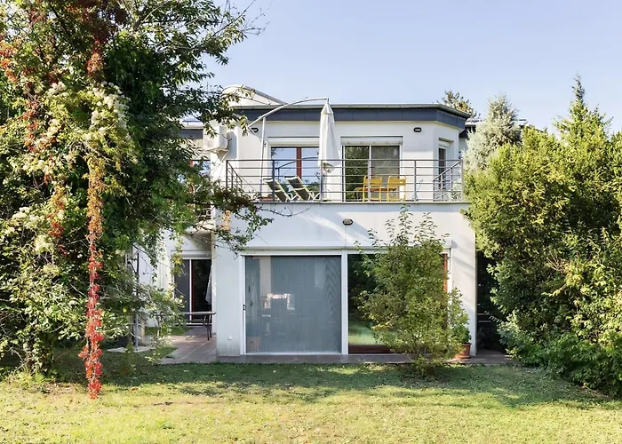 Maharaja Mountain Palace With Free Privat Parking And Garden * Budapesta