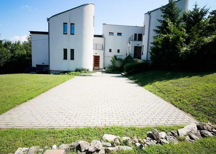 Maharaja Mountain Palace With Free Privat Parking And Garden Budapesta