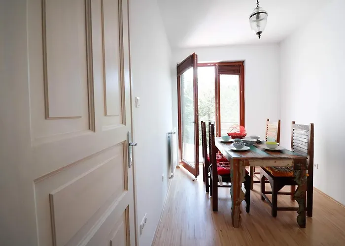 Maharaja Mountain Palace With Free Privat Parking And Garden *