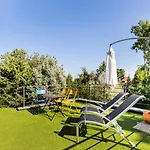 Maharaja Mountain Palace With Free Privat Parking And Garden Апартаменты *