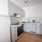 Апартаменты Maharaja Mountain Palace With Free Privat Parking And Garden Будапешт