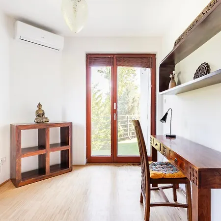 Maharaja Mountain Palace With Free Privat Parking And Garden Διαμέρισμα *