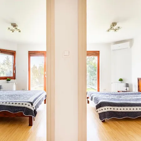 Maharaja Mountain Palace With Free Privat Parking And Garden Βουδαπέστη