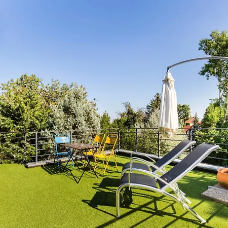 Maharaja Mountain Palace With Free Privat Parking And Garden Апартаменты *