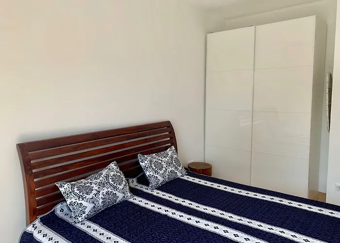 Maharaja Mountain Palace With Free Privat Parking And Garden